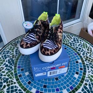 Jelly pop multi mixed animal print comfy slip on shoe. NWT